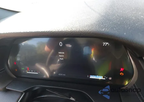 2025 Jeep Grand Cherokee L Altitude X 4X2 from USA, damaged, VIN 1C4RJJAG9S8687652